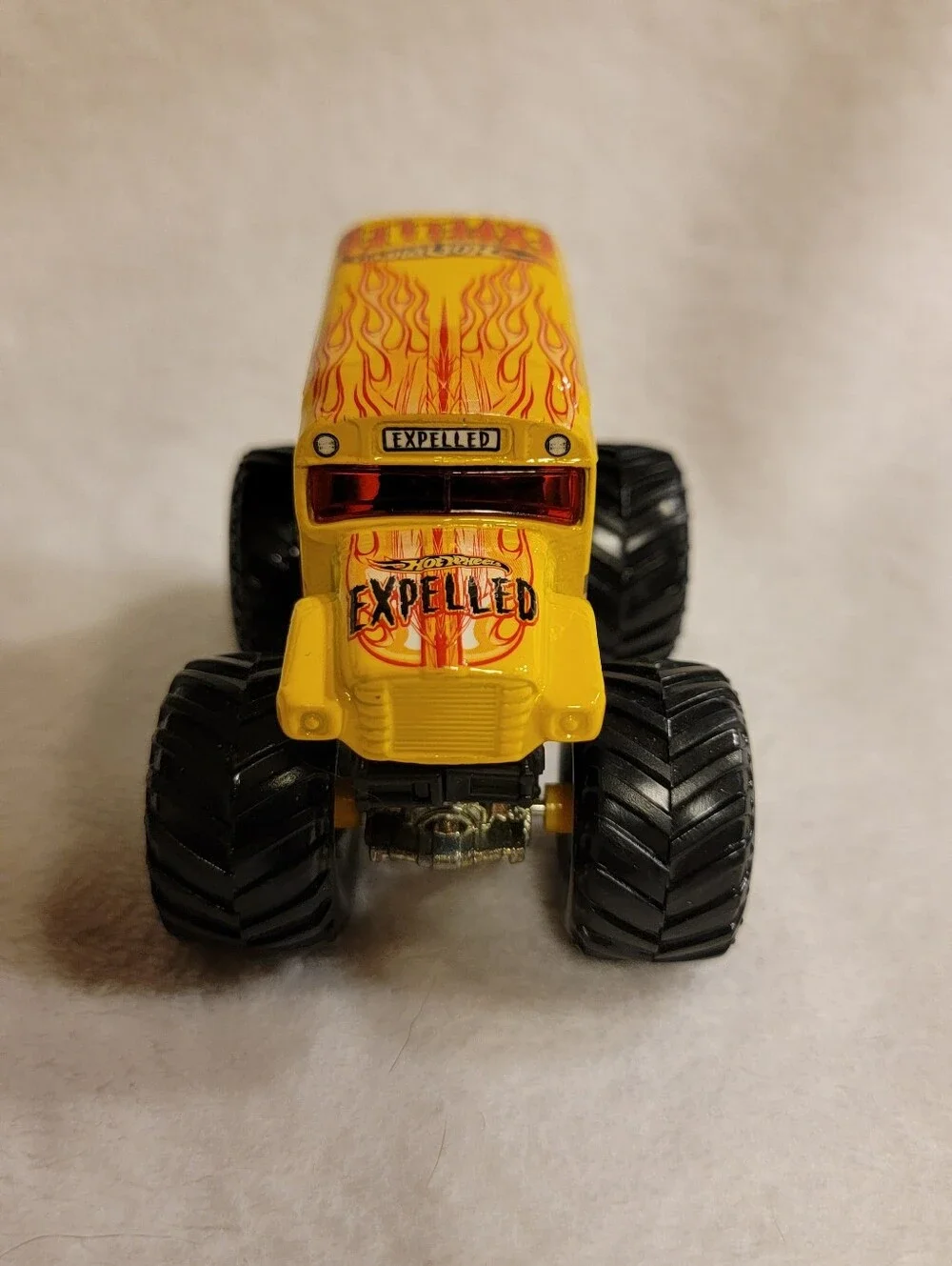 Hot Wheels Expelled Monster Jam Truck 1/64 Bus 2002-2004